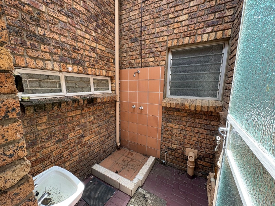 To Let 3 Bedroom Property for Rent in Safari Gardens North West